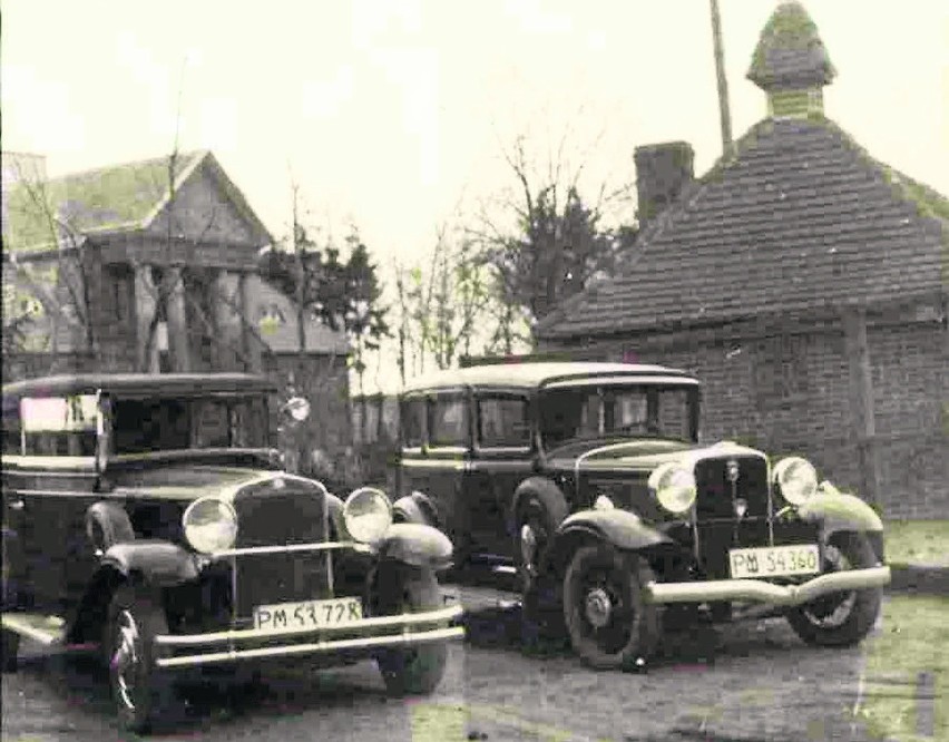 Studebaker President rocznik 1931 (z prawej) i Cadillac na...