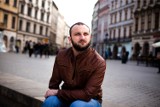 Piotr Sajdak: Straciłem rękę, ale szkoda mi życia, żeby się nad sobą rozczulać 