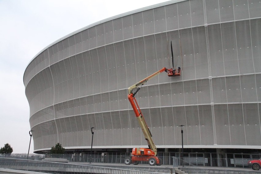 Wrocław: Stadion w naprawie