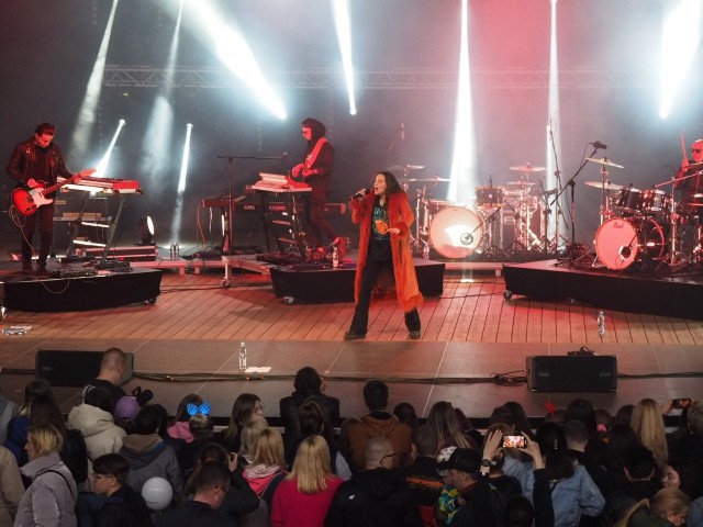 W niedzielny wieczór na scenie amfiteatru wystąpiły gwiazdy polskiej muzyki.