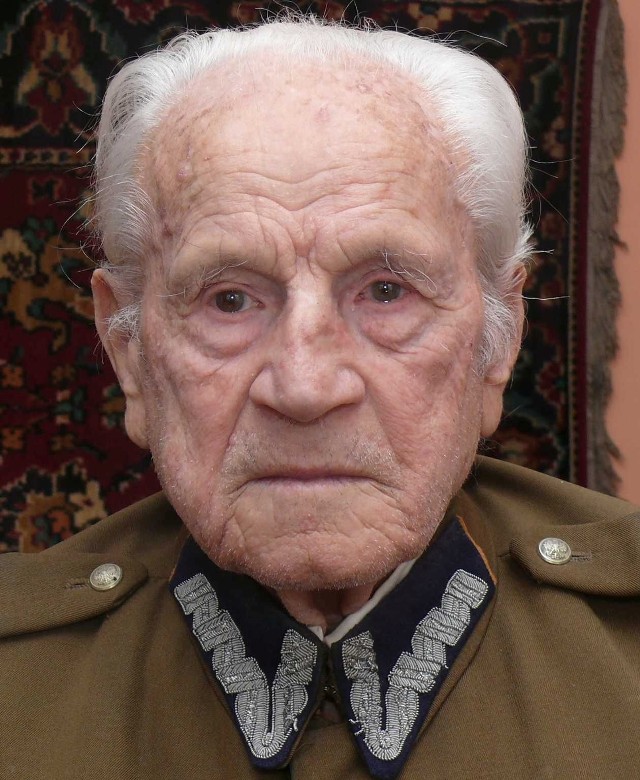 Leon Staroszczyk z Włoszczowy skończył 97 lat.