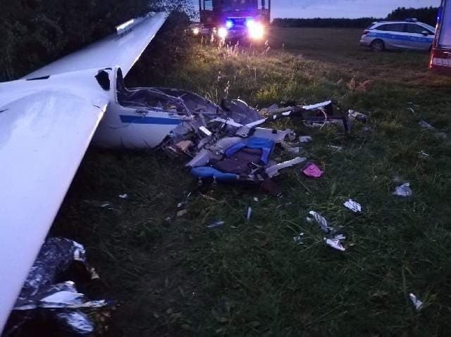 Szybowiec pilotowany przez 18-latka w Laszkach runął na ziemię. Młody mężczyzna jest ciężko ranny!