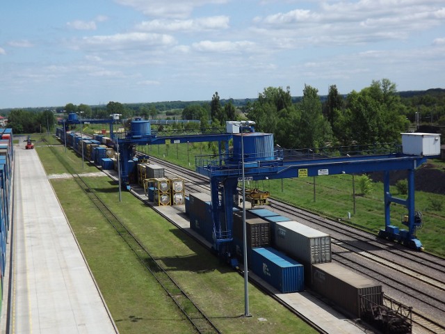 Centrum Logistyczne Małaszewicze do rozbudowy Centrum Logistyczne Małaszewicze jest położone nieopodal przejścia granicznego z Białorusią w Terespolu