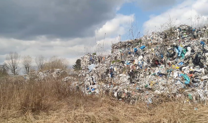 Są śmieci, a miały być paliwa.