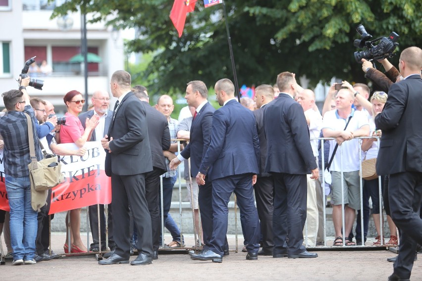 Prezydent oddał hołd bohaterom polskiego Śląska, Wojciechowi...