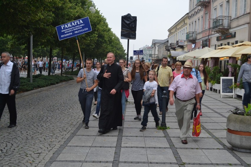 Papież Franciszek w Częstochowie 28 lipca. Pielgrzymi docierają na Jasną Górę [ZDJĘCIA]