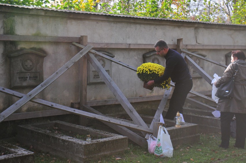 Wszystkich Świętych 2018 w Krakowie. Znane osobowości...