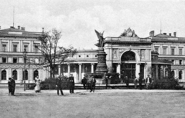 Lata 1895-1903. Dworzec Świebodzki we Wrocławiu na przełomie XIX i XX wieku.