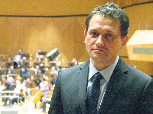 Dotychczasowy dyrektor Filharmonii Koszalińskiej, Robert Wasilewski, został rekomendowany na jej nowego szefa przez komisję konkursową.