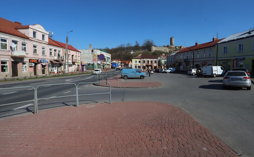 W związku z epidemią koronawirusa rząd zaostrzył zakaz...