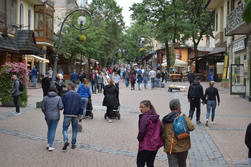 Podhale znów pęka w szwach! Szczyt sezonu widać tu na każdym kroku