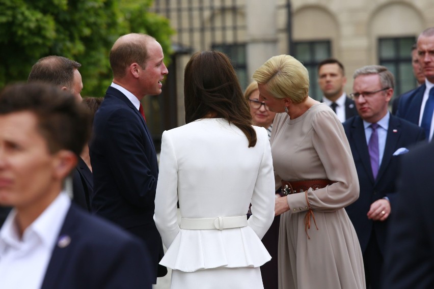 Książę William i Kate Middleton w Warszawie [ZDJĘCIA] Spotkanie z parą prezydencką i warszawiakami