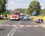 Wypadek pod Aleksandrowem. Kierowca osobówki był pod wpływem narkotyków. Motocyklista trafił do szpitala. Zdjęcia