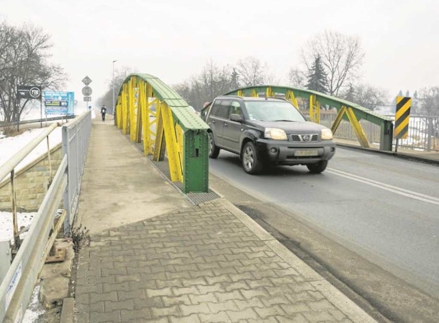 Od 13 lutego przez most na al. Focha będzie można tylko przejść pieszo