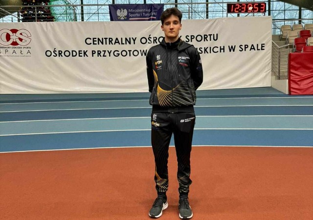 Filip Wojtunik, lekkoatleta RLTL Optimy Radom święcił triumfy w sezonie 2023.