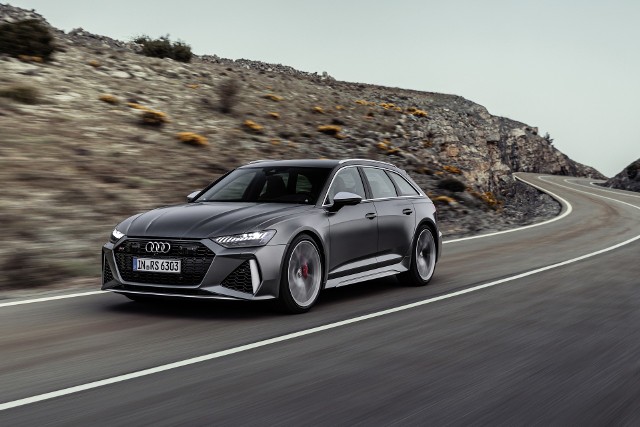 Audi RS6 Avant Nowe Audi RS6 Avant od 0 do 100 km/h przyspiesza w zaledwie 3,6 sekundy. To m.in. zasługa silnika 4.0 TFSI twin-turbo V8 z systemem mild hybrid. Fot. Audi