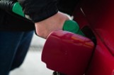 Ceny paliw na stacjach powinny nadal spadać
