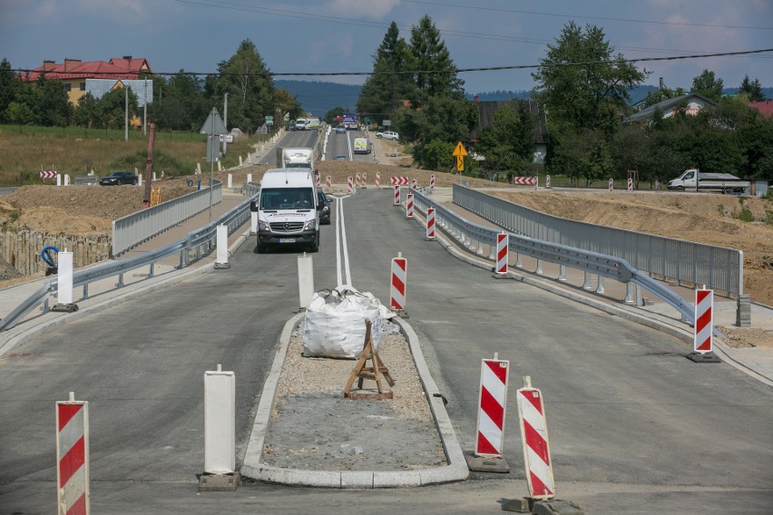 Koniec znienawidzonego przez kierowców skrzyżowania na zakopiance [ZDJĘCIA]