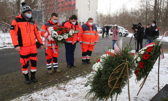 To już 15. rocznica katastrofy w MTK w Katowicach.Zobacz kolejne zdjęcia. Przesuwaj zdjęcia w prawo - naciśnij strzałkę lub przycisk NASTĘPNE