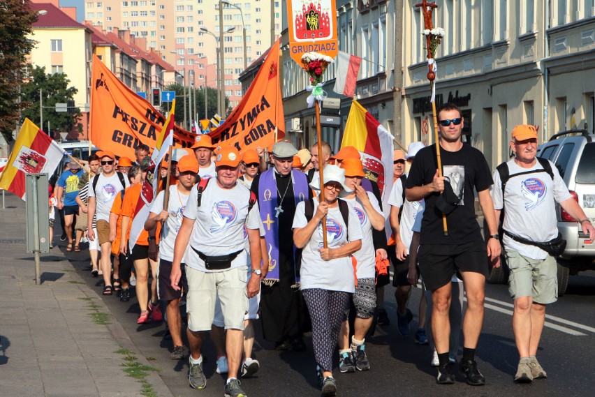 Spod Bazyliki po raz 30. wyruszyła piesza pielgrzymka na...