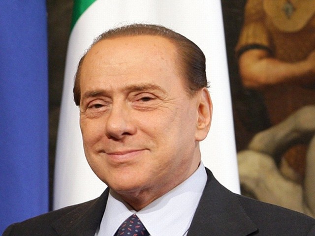 Kochanka Berlusconiego jest w ciąży. Ojcem dziecka jest jednak ktoś inny. 19-latka po urodzeniu dziecka ma zamiar pobrać się i wyjechać z Włoch.