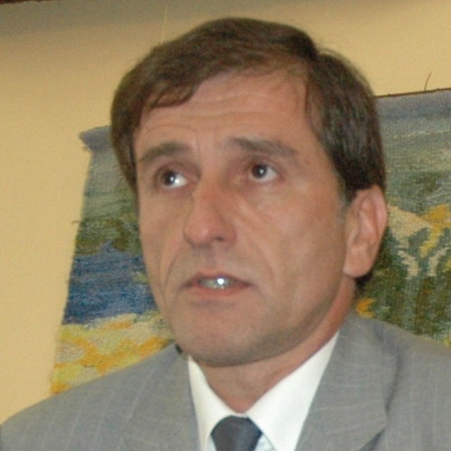 Na stołek szefa rady powiatu powrócił Mirosław Aranowicz.