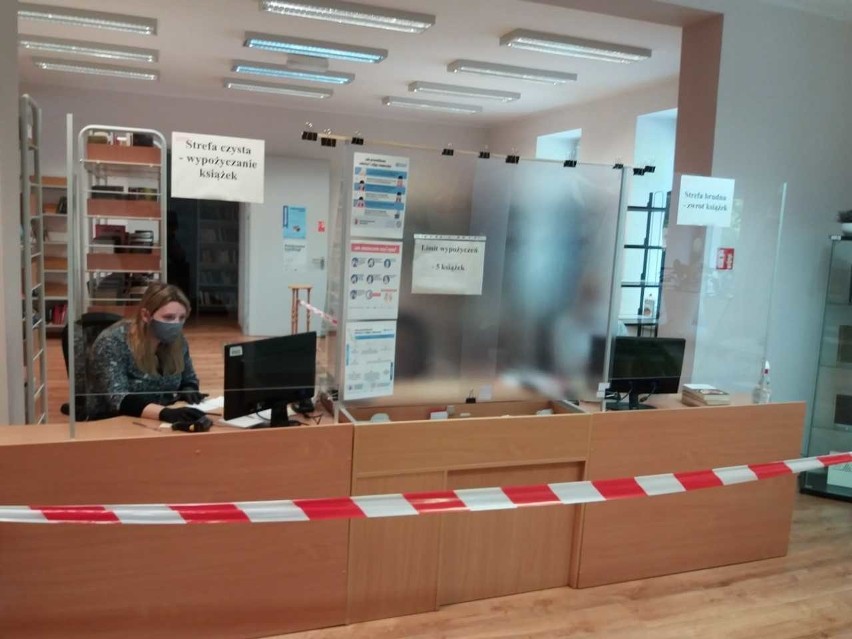 Pierwsze biblioteki otwarto po przerwie w Prudniku i Krapkowicach