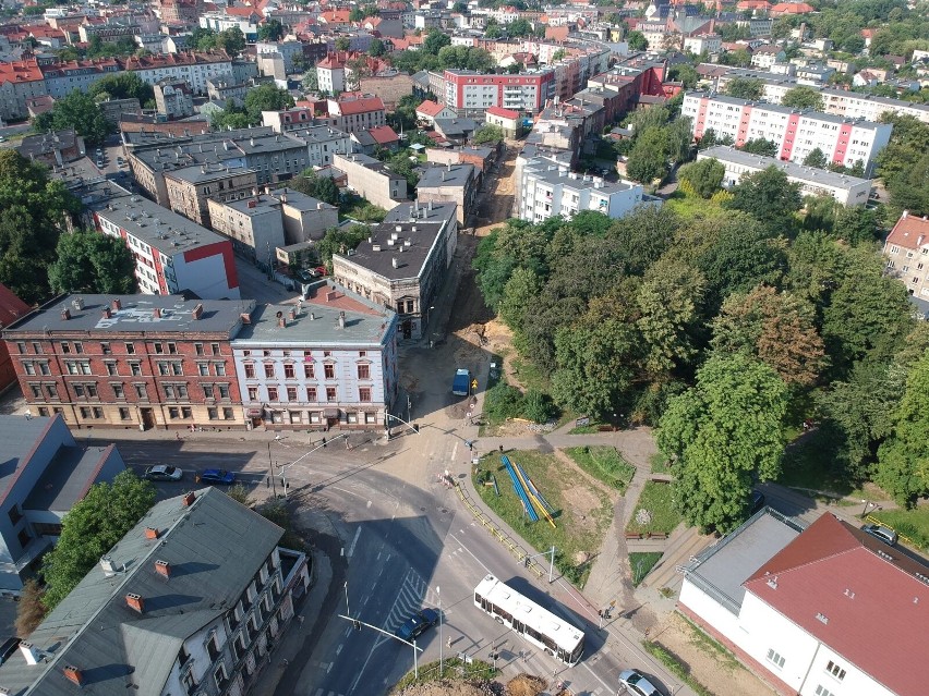 Remont ul. Powstańców Śląskich w Tarnowskich Górach trwa....