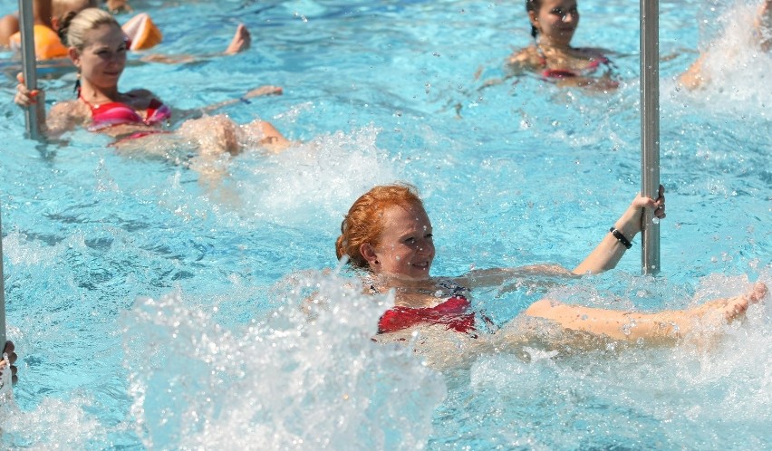 We wrocławskim aquaparku panie próbowały swych sił w aqua...