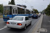 Autobus zepsuł się na buspasie i zablokował tramwaje 