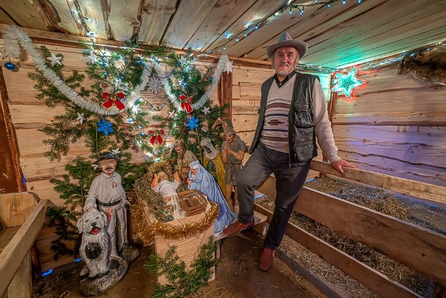 Jan Cieślik zaprasza wszystkich do żywej szopki w Żelaźnikowej Wielkiej w gospodarstwie agroturystycznym Ranczo u Wacka, która będzie dostępna od Bożego Narodzenia do Nowego Roku