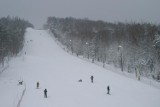 Stoki narciarskie na Jurze czekają na narciarzy i lepszą pogodę