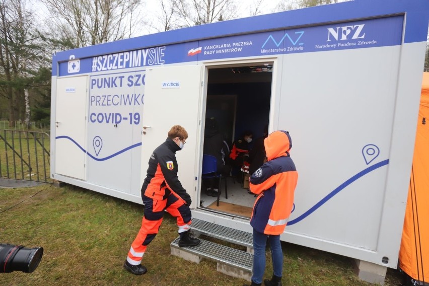 Mobilny punkt szczepień w Działoszynie i w Rozprzy. Ma...