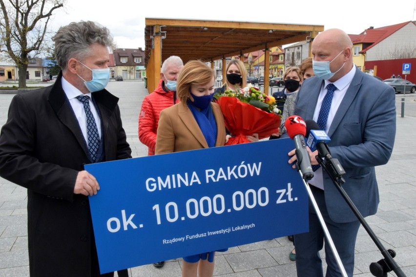 Duże wsparcie finansowe na inwestycje w gminie Raków (ZDJĘCIA, WIDEO)