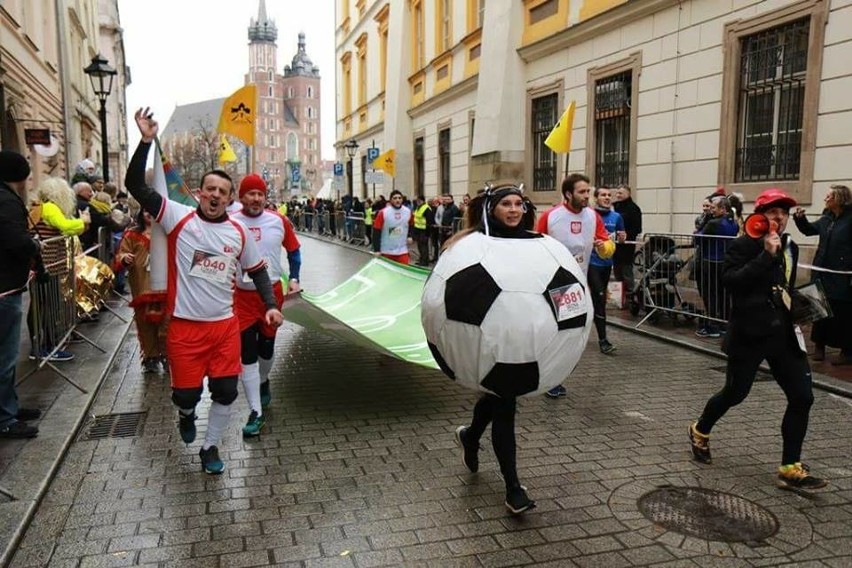 Biegacze z Dobczyc wzięli udział w Krakowskim Biegu Sylwestrowym [ZDJĘCIA]