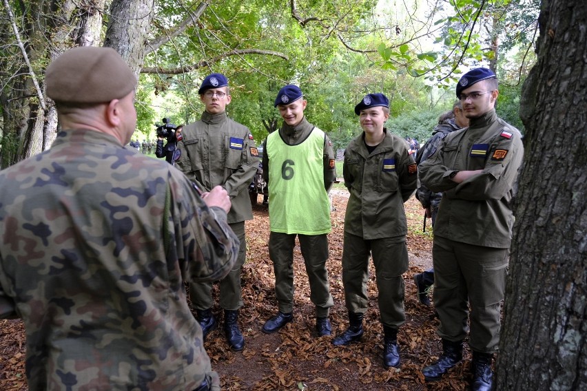 W biegu na Barbarce uczestniczyli uczniowie klas mundurowych...