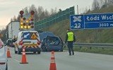 Wypadek na autostradzie A1. Ciężarówka uderzyła w samochód osobowy. Dwie osoby ranne ZDJĘCIA