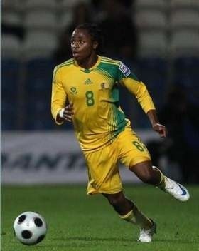 Siphiwe Tshabalala - strzelec pierwszego gola podczas mistrzostw świata w RPA.
