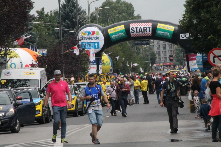 Kolarze wystartowali z Zawiercia [NOWE ZDJĘCIA]