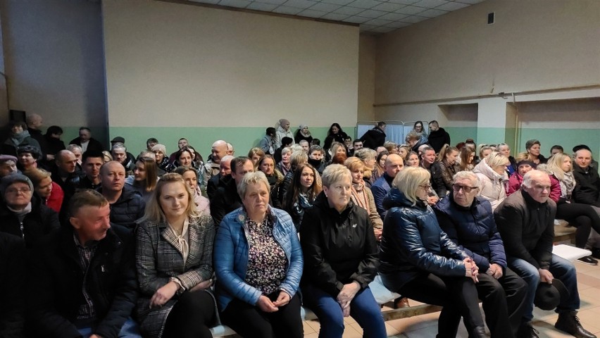 Wybory 2024. Marek Staniek oficjalnie rozpoczął kampanię wyborczą w Iwaniskach. Przedstawił kandydatów na radnych do rady miejskiej 