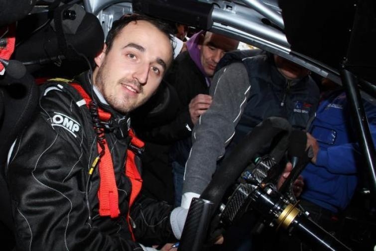 Robert Kubica za kierownicą Citroena C4 WRC podczas...