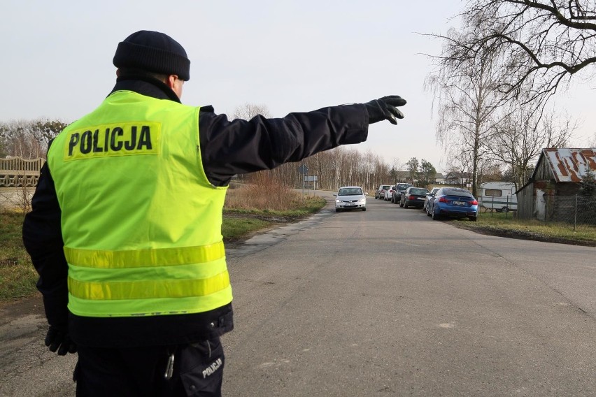 Cofnięcie licznika w samochodzie. Policja sprawdza stan...