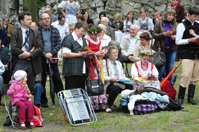 Pielgrzymka tradycyjnie przyciąga wszystkie pokolenia mniejszości - od ołmów i ołpów przez rodziców po wnuki.