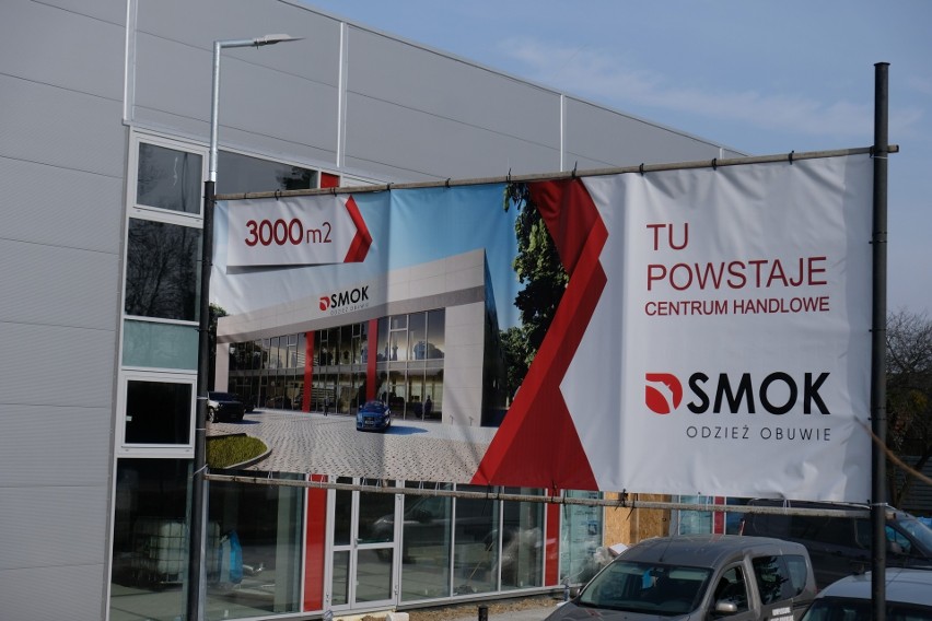 Na ul. Lwowskiej w Przemyślu powstaje nowe centrum handlowe...
