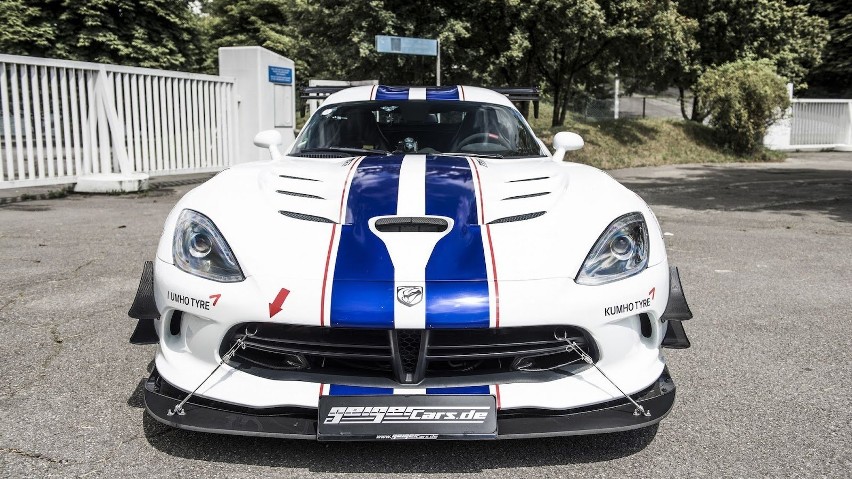 Dodge Viper ACR...