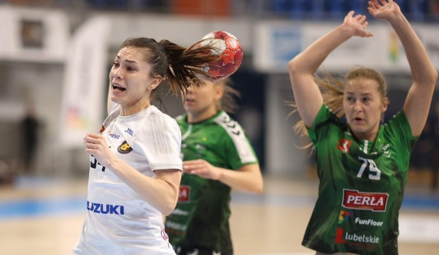 W piątek Suzuki Korona Handball Kielce podejmuje wicelidera PGNiG Superligi Kobiet, FunFloor Perłę Lublin. Na zdjęciu Magdalena Kędzior.