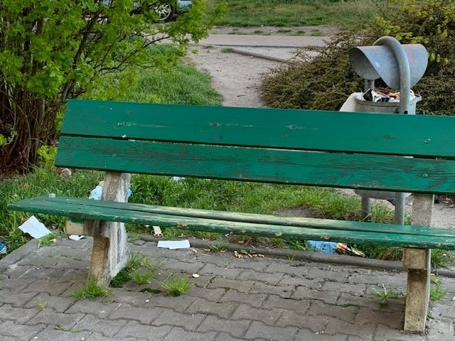 „Piękny Wrocław”: w mieście od miesiąca walają się śmieci