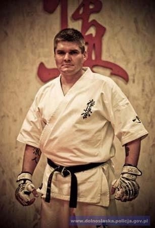 Antyterrorysta z Wrocławia mistrzem Polski w karate (ZDJĘCIA)
