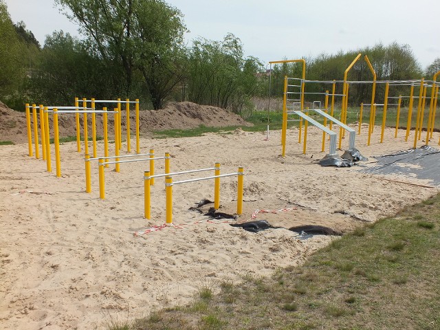 W rejonie plaży w Wąchocku powstaje miedzy innymi streetworkout park, dla lekkoatletycznych ćwiczeń