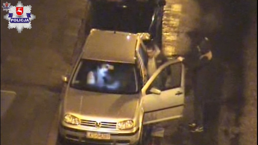 Pijany kierowca uderzył samochód i latarnię w centrum Lublina (WIDEO, ZDJĘCIA)